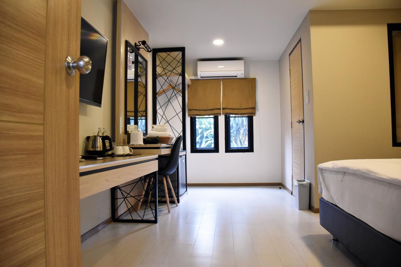 Tuck Me In Otel Chiang Mai Dış mekan fotoğraf
