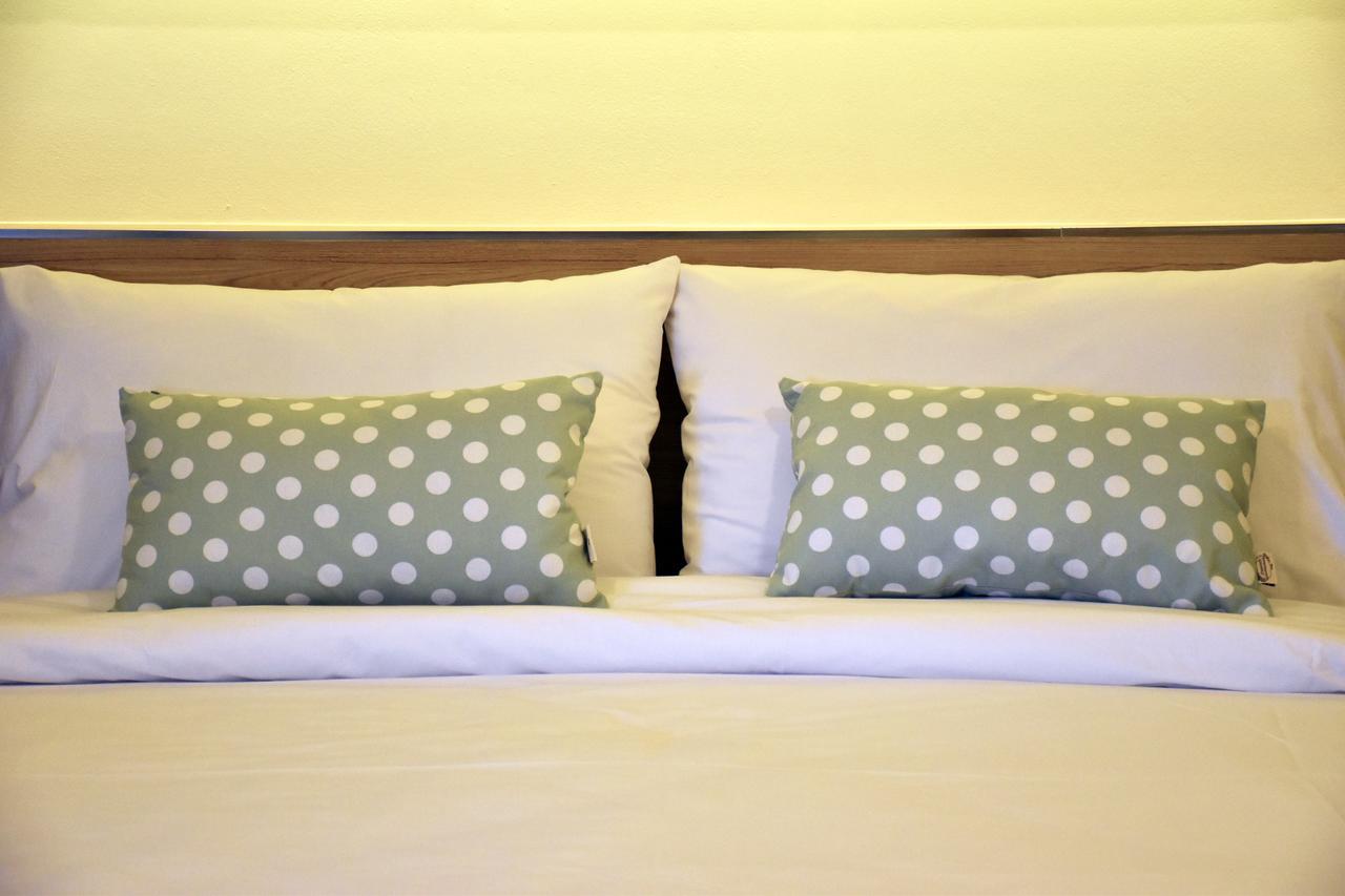 Tuck Me In Otel Chiang Mai Dış mekan fotoğraf