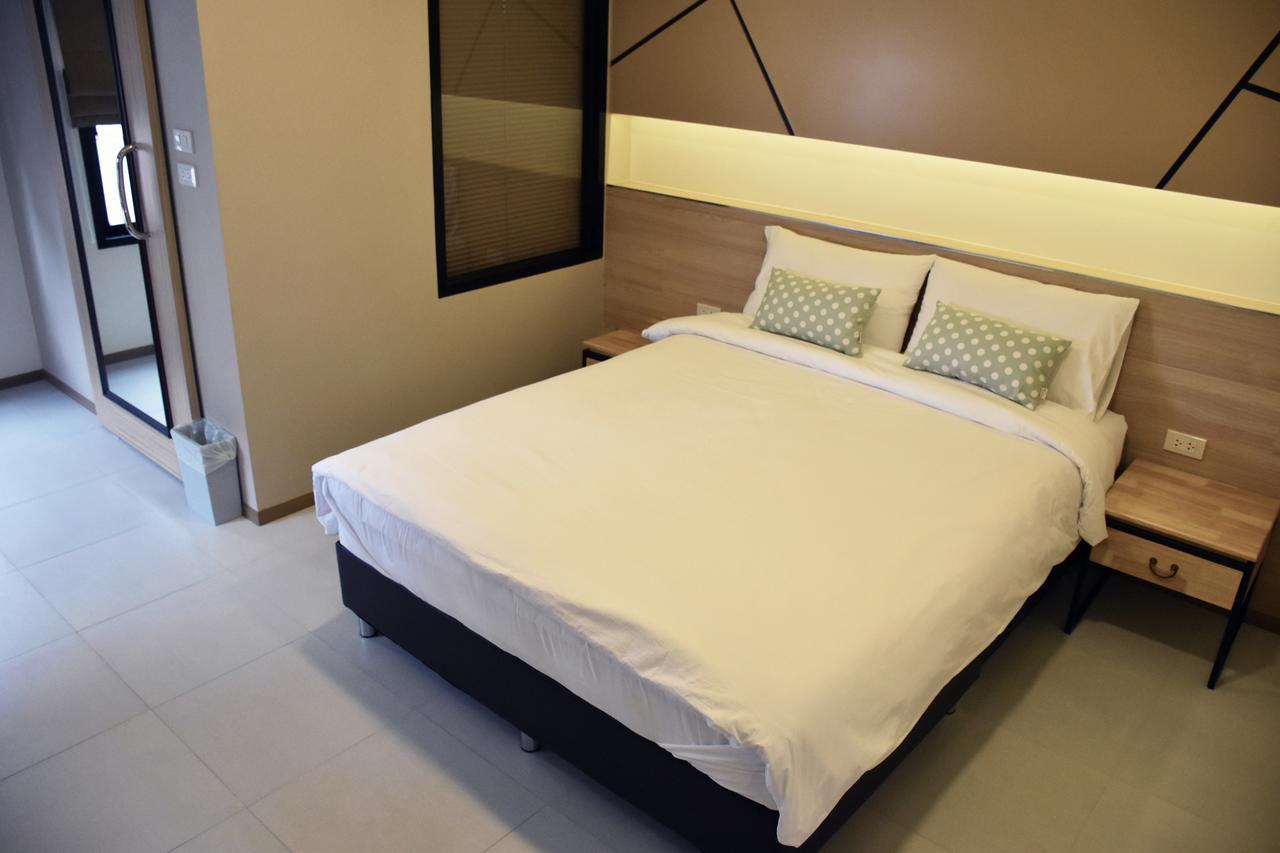 Tuck Me In Otel Chiang Mai Dış mekan fotoğraf