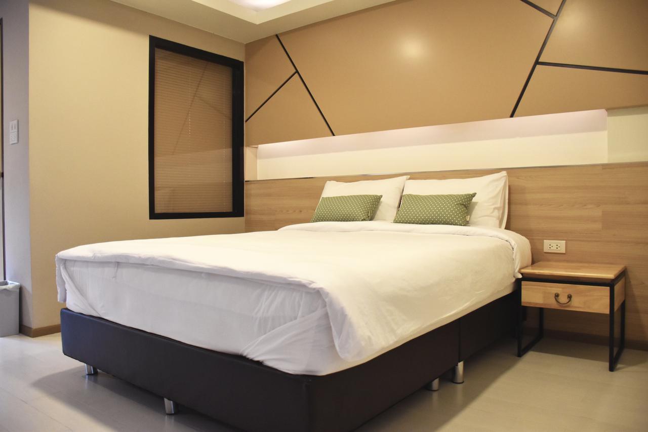 Tuck Me In Otel Chiang Mai Dış mekan fotoğraf